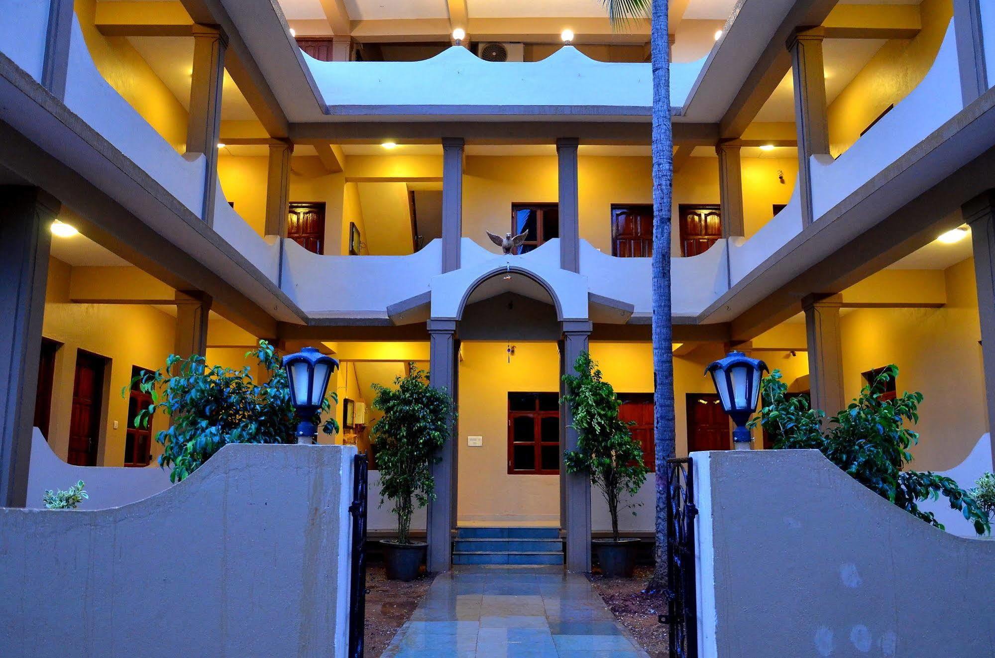 Garima Of Mandrem Hotell Exteriör bild
